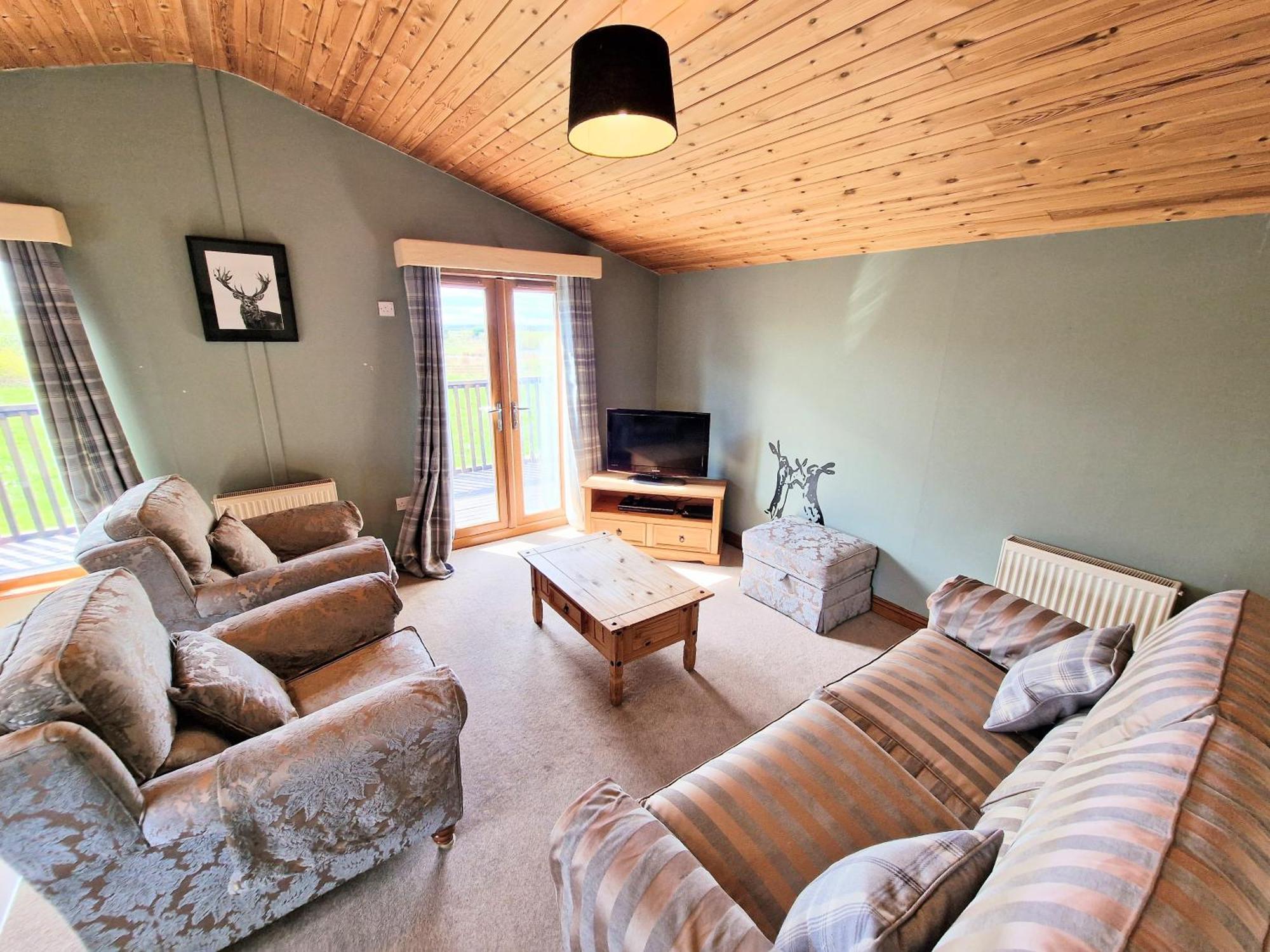 Lomond 2 With Private Hot Tub - Fife - Loch Leven - Lomond Hills Villa Kelty Eksteriør bilde