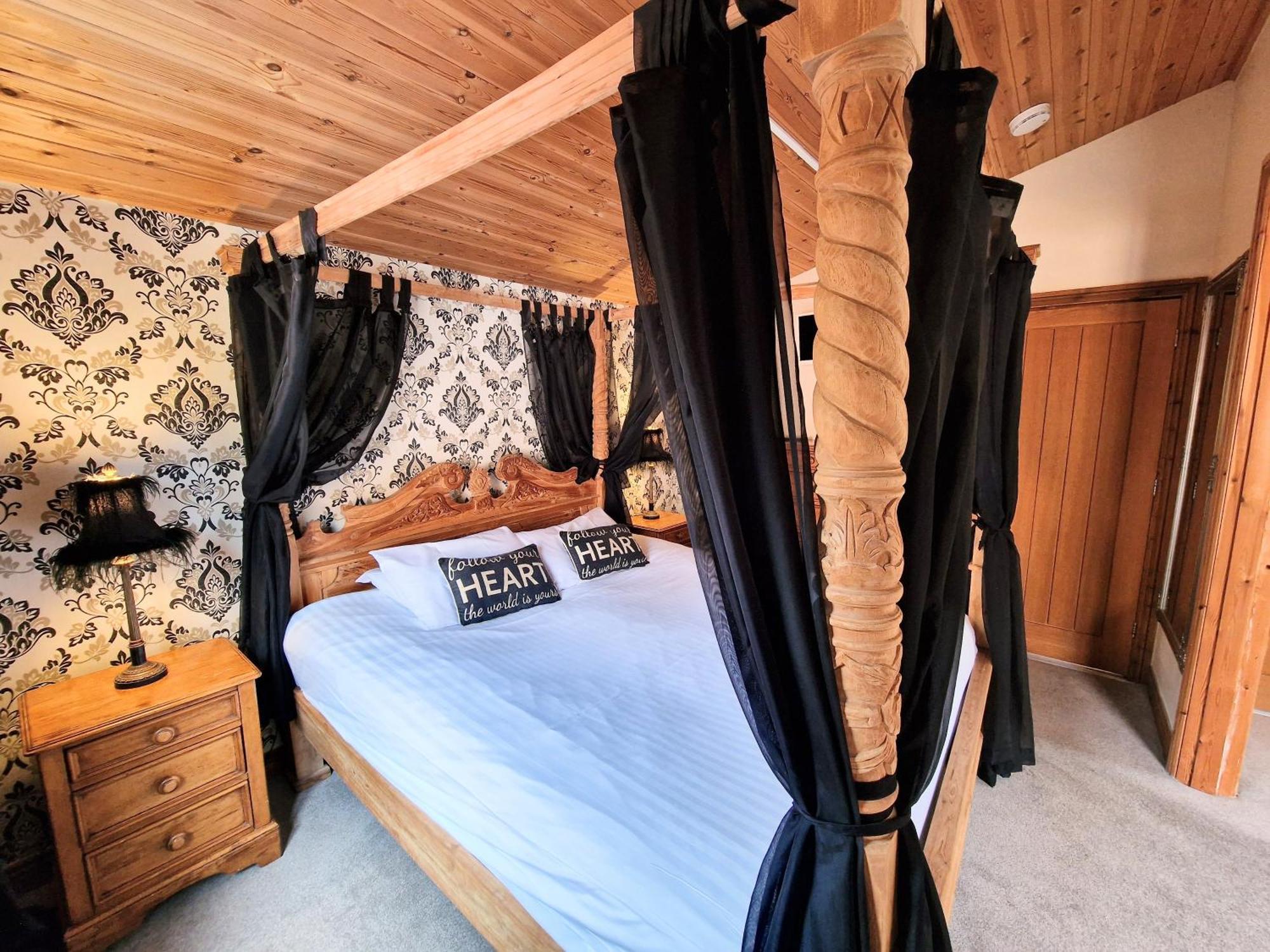 Lomond 2 With Private Hot Tub - Fife - Loch Leven - Lomond Hills Villa Kelty Eksteriør bilde